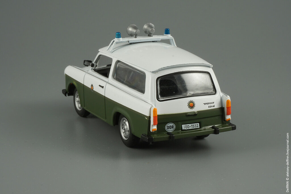 Trabant-P601-Kombi-04.jpg