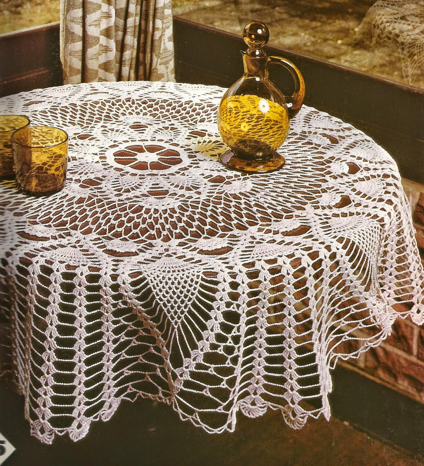 Несколько мотивов для вязания и схемами к ним.