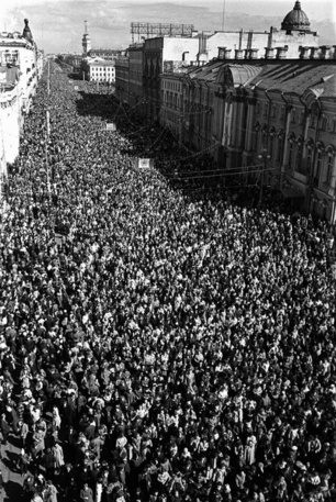 Фото Павла Маркина. 30-летие Победы. 9 мая 1975 года