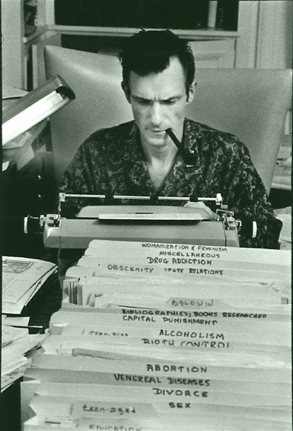 Основатель и шеф-редактор журнала Playboy Хью Хефнер Основатель и шеф-редактор журнала Playboy Хью Хефнер журнал playboy, история, сми