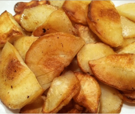 Жареный пастернак выглядит очень аппетитно. На вкус, кстати, он тоже неплох