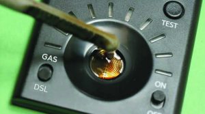 Портативный прибор для проверки масла