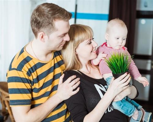 Мария Скорницкая и ее муж Дмитрий с сыном Ярославом