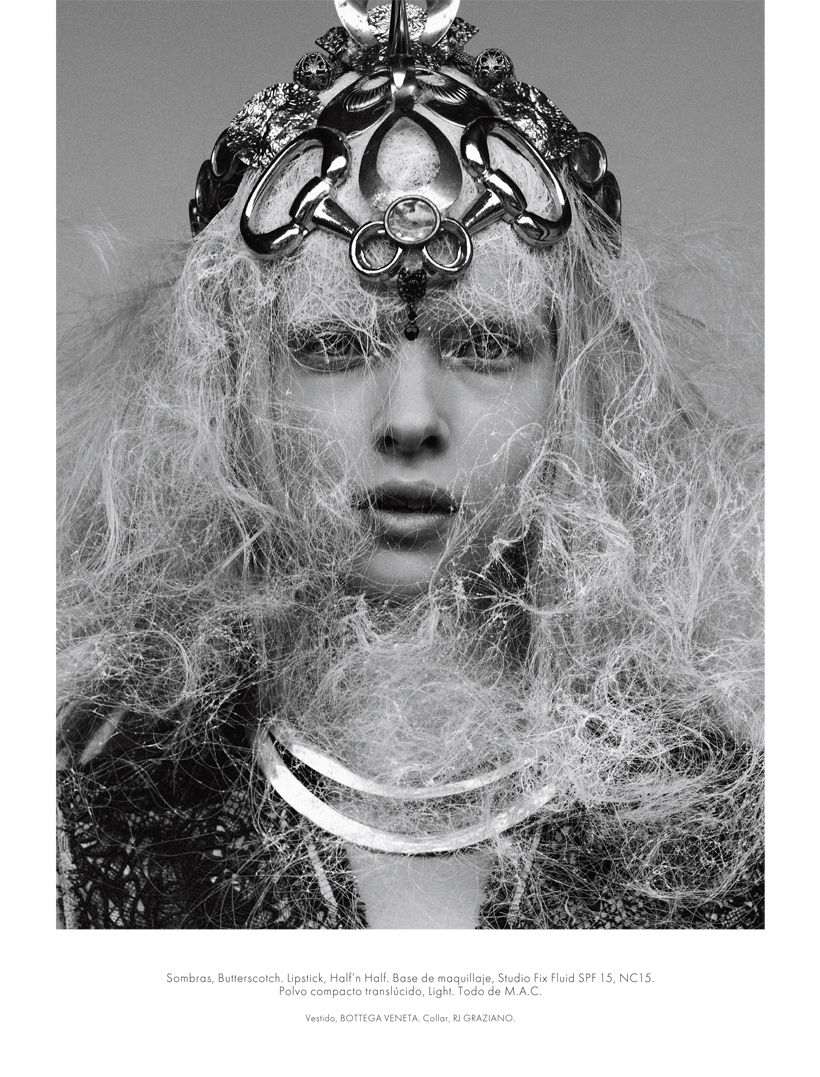 Алена Субботина (Alyona Subbotina) в журнале Elle Mexico