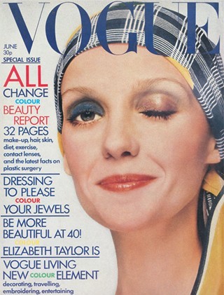 История глазами обложки Vogue (Британия). Изображение № 43.