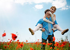 Удачно женится