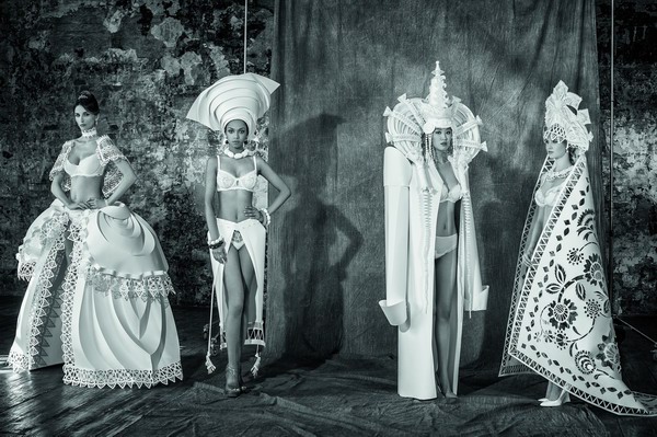 бумажные костюмы