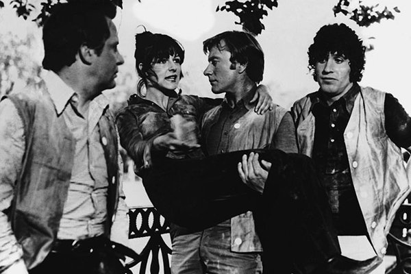 Что стало с Ольгой из "Невероятных приключений итальянцев". Куда исчезла с экранов Антония Сантилли