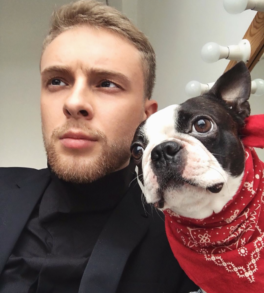 Егор Крид с собакой