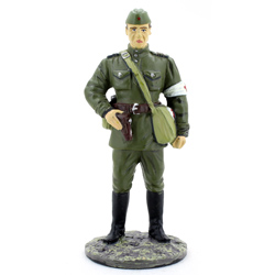 Оловянная миниатюра сержант медицинской службы в полевой форме