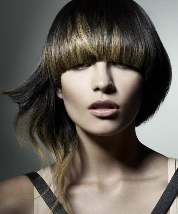 strizhki-pricheski-na-srednuyu-dlinu-volos-085