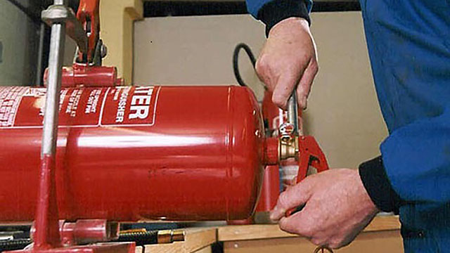 Перезарядка порошковых огнетушителей Перезарядка порошковых огнетушителей