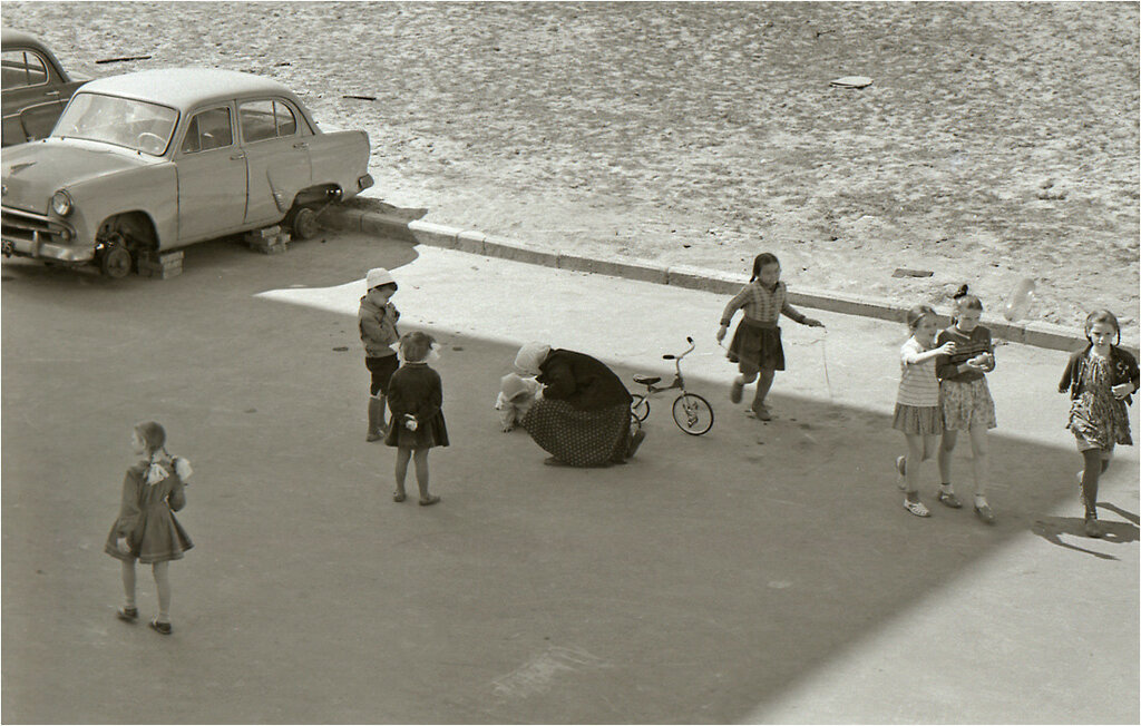 Москва, ул. Гримау, 24. 1960.jpg