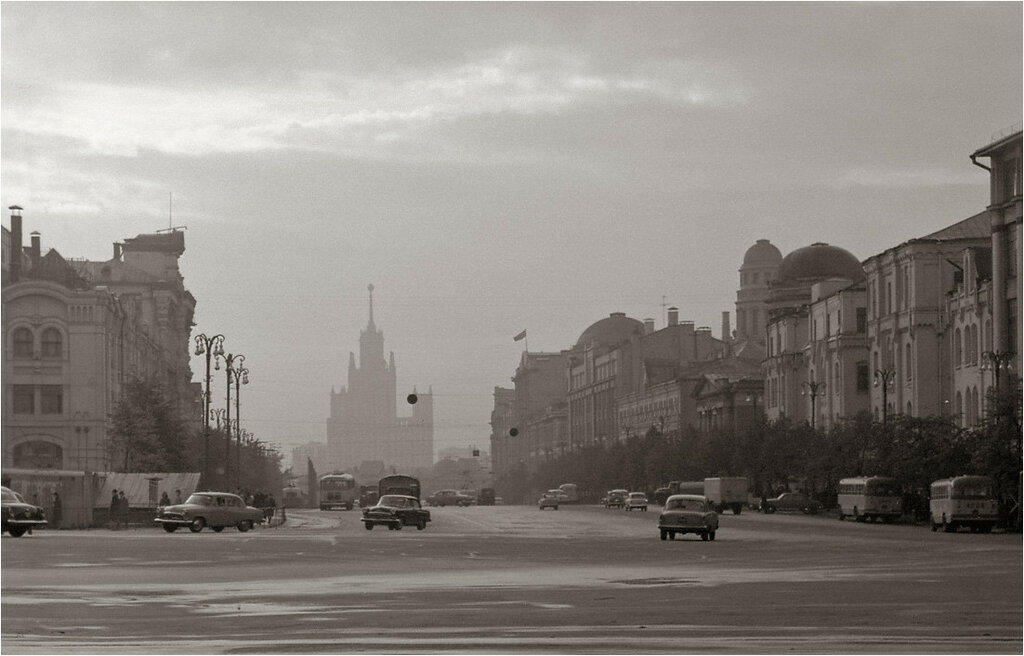 Вид с Лубянской площади 1967.jpg
