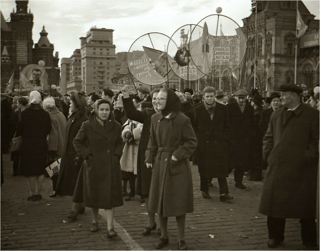 Встреча Ю.Гагарина на Красной площади. Апрель, 1961 год..jpg